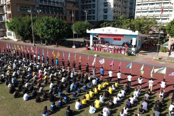 中華醫大校慶運動會配合防疫由新生班代表選手參加開幕式